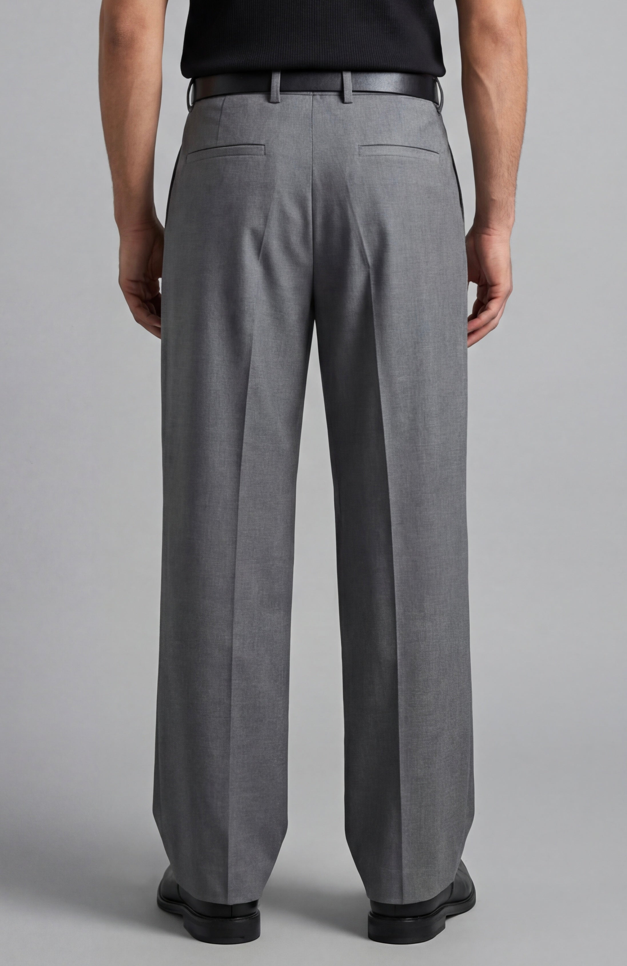 TAILORED PLEATED TROUSERS – GREY